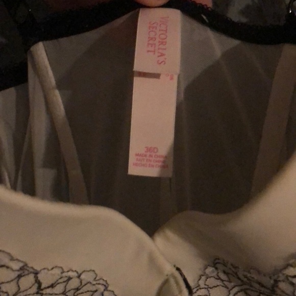 White Victoria Secret Bustier - Picture 4 of 6